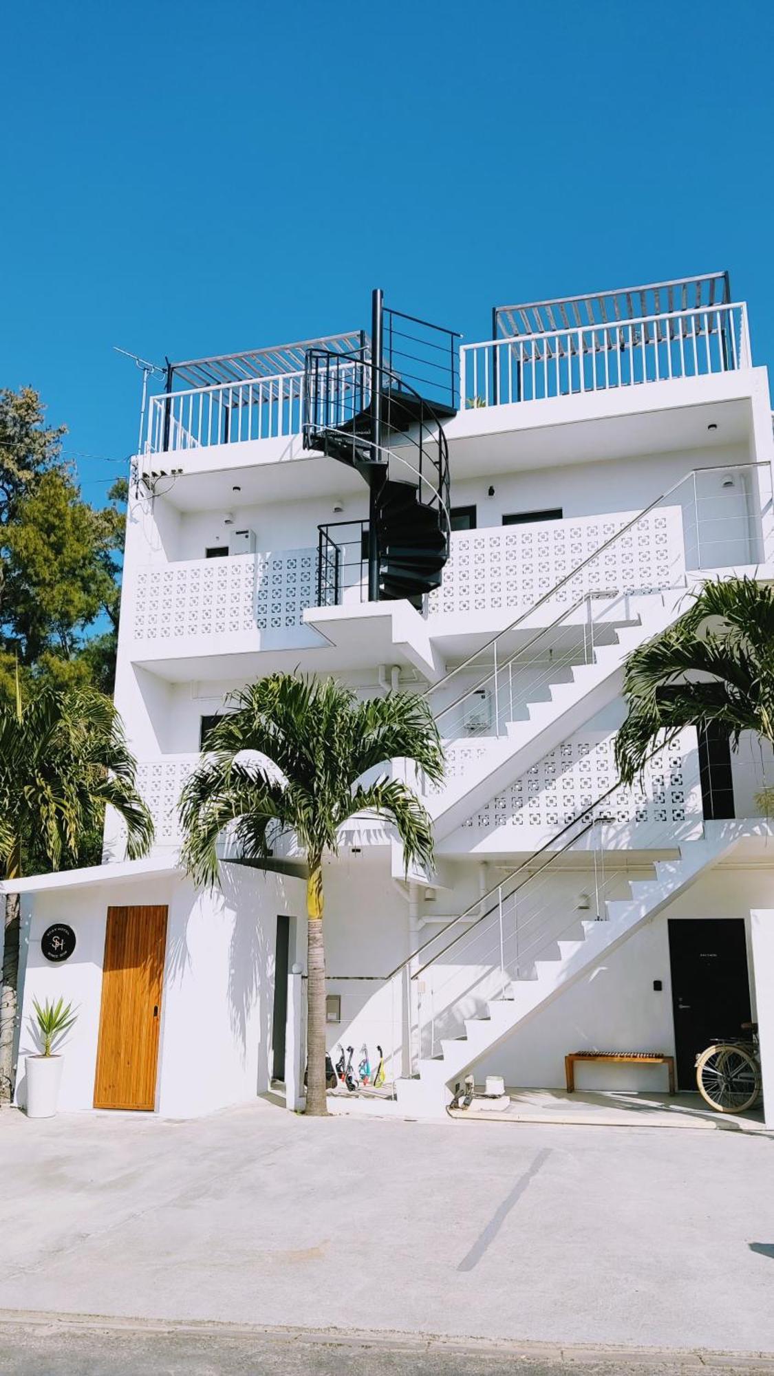 Staey Hotel Nago Exterior foto